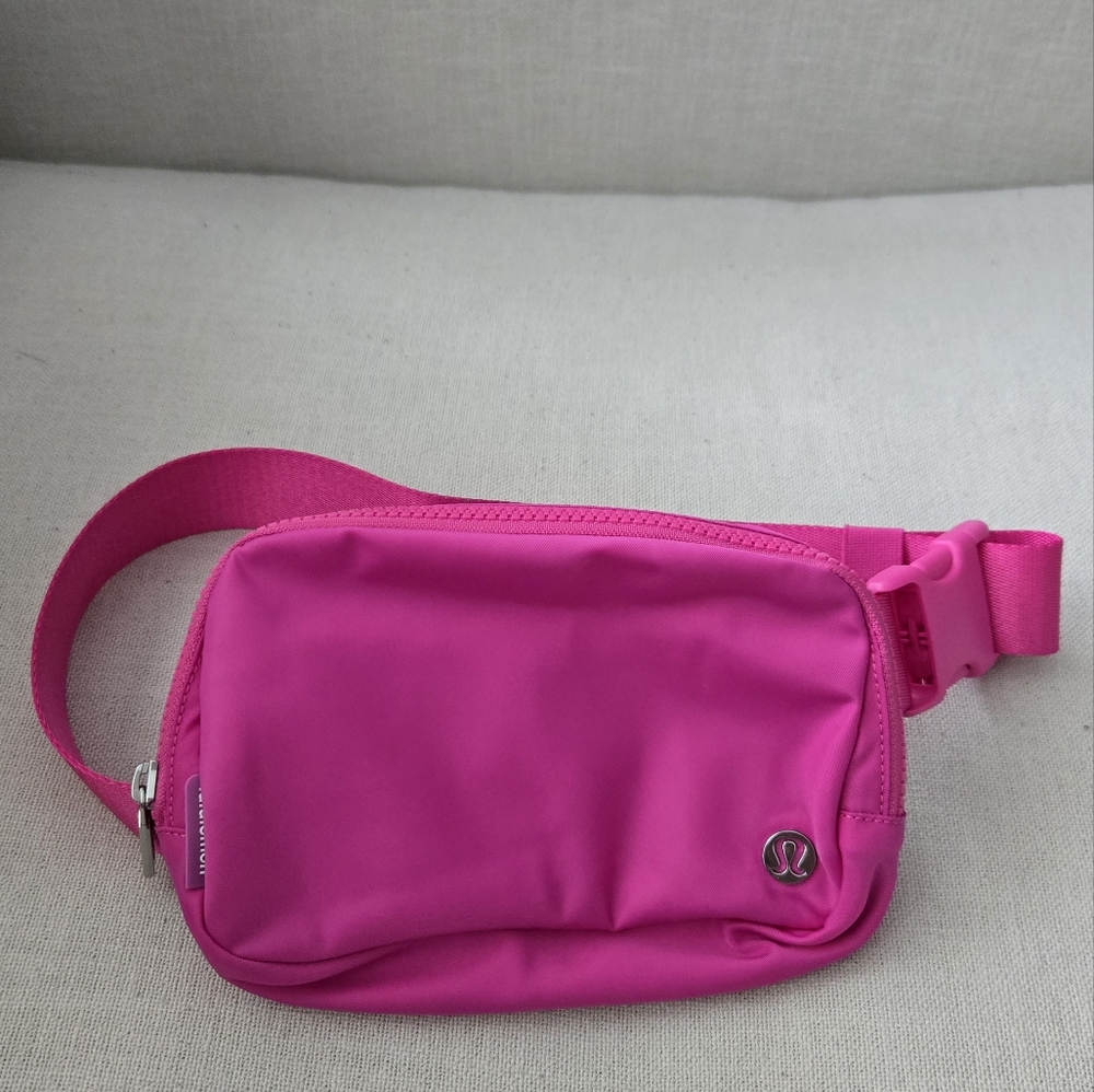 Lululemon Sonic Pink Belt Bag